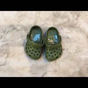 newborn baby crocs